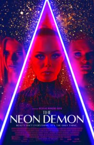 O demônio de neon (2016)